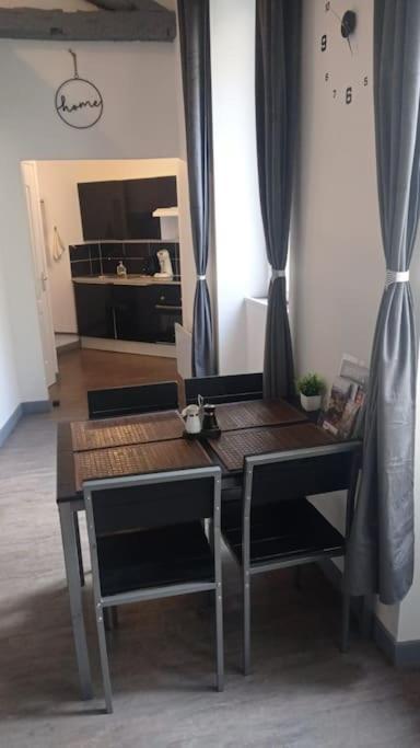 Appartement Coeur De Ville! Foix Buitenkant foto